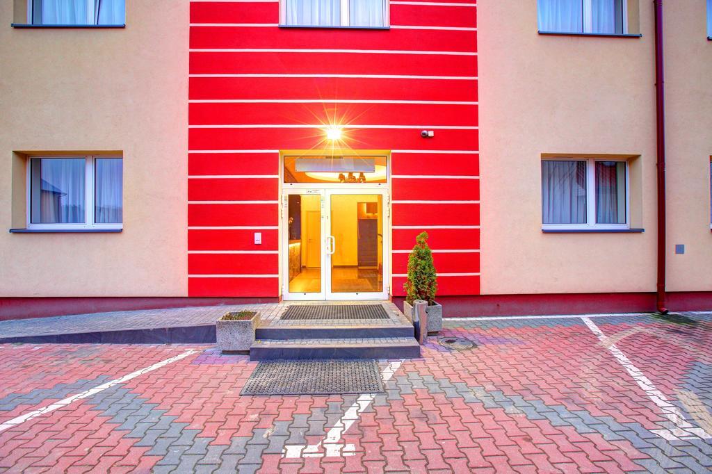 Hostel Evotel Зелонка Екстериор снимка