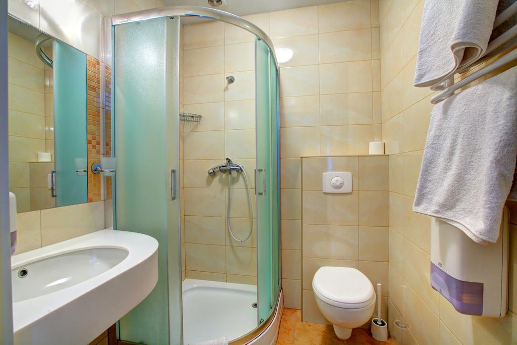 Hostel Evotel Зелонка Екстериор снимка