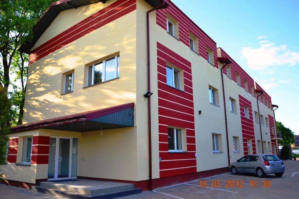 Hostel Evotel Зелонка Екстериор снимка